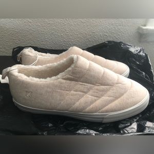 Hurley NEW